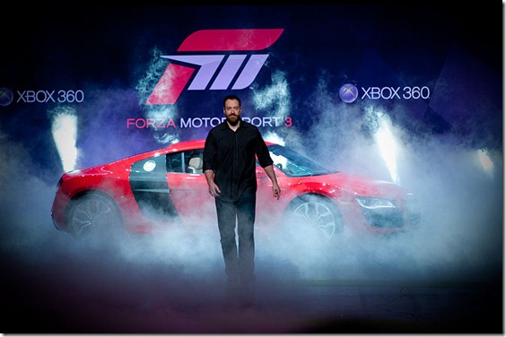800px-Dan_Greenawalt_unveiling_Forza_Motorsport_3_at_E309