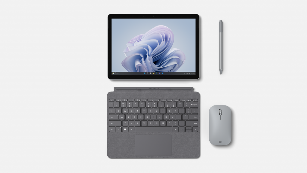 Surface Go device with detachable keyboard, mouse and pen