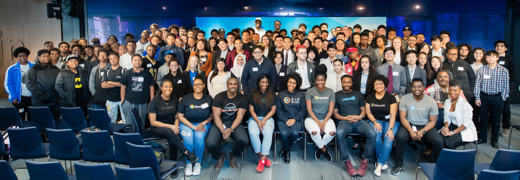 Microsoft's BAM and LinkedIn's BIG pose with more than 200 Bay Area students on Minority Student Day 2018