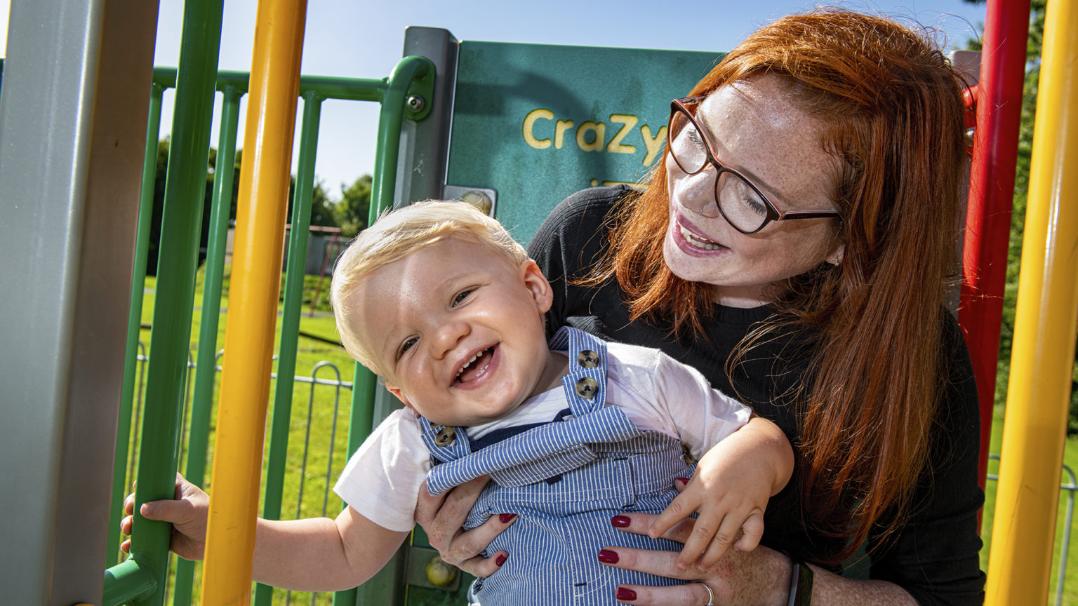 Microsoft Project Breathe : Caroline Powell and son Henry (14 months) at their home and local park, Teversham, Cambridge, CB1 9AX. 20 August 2020